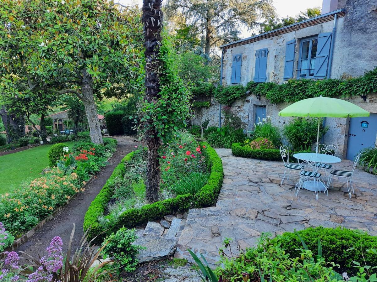 Les Cedres Bed & Breakfast Montaigu-Vendee Exterior photo